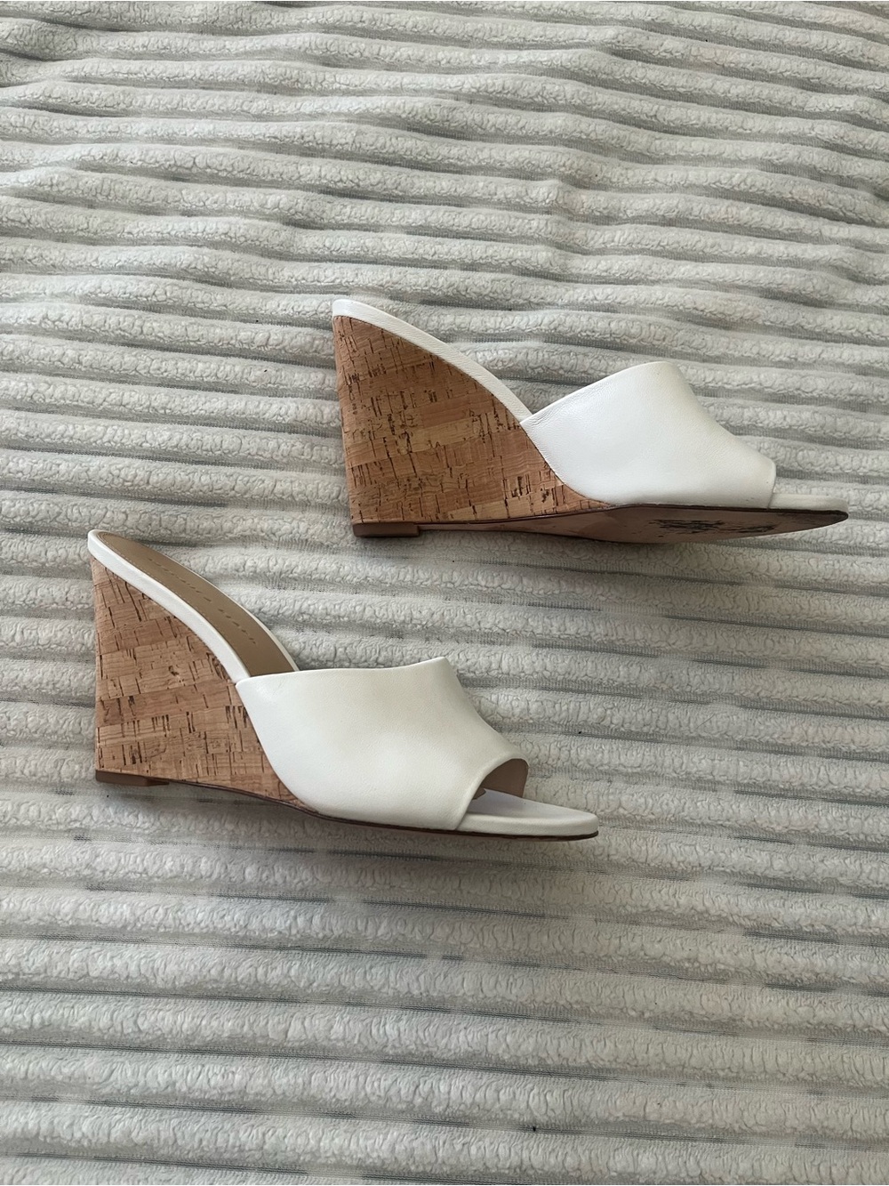 Veronica Beard White Cork Wedges - Picture 3 of 7